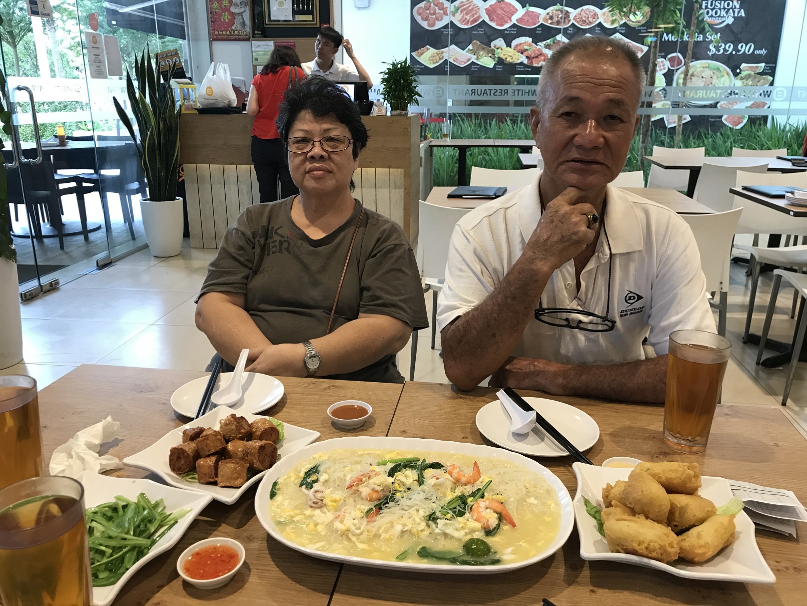 White beehoon with mum and dad! I havent eaten at a restaurant in a while!