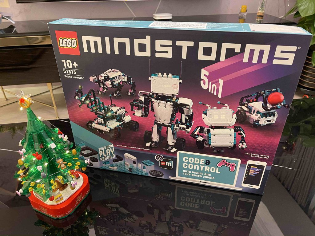 I am sooo happy i finally bought the Lego Mindstorms robot inventor 51515!!! Have been exercising a prolong delayed gratification since the EV3! Thanks Collin for the headsup in earlier in the year!
