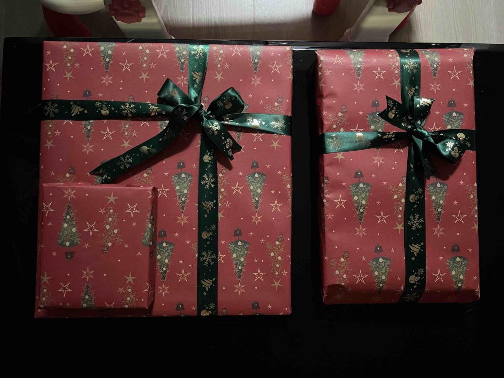 Secret Santa, Presents ready!