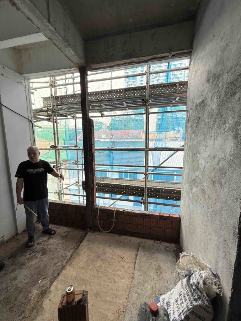 Very huge windows...