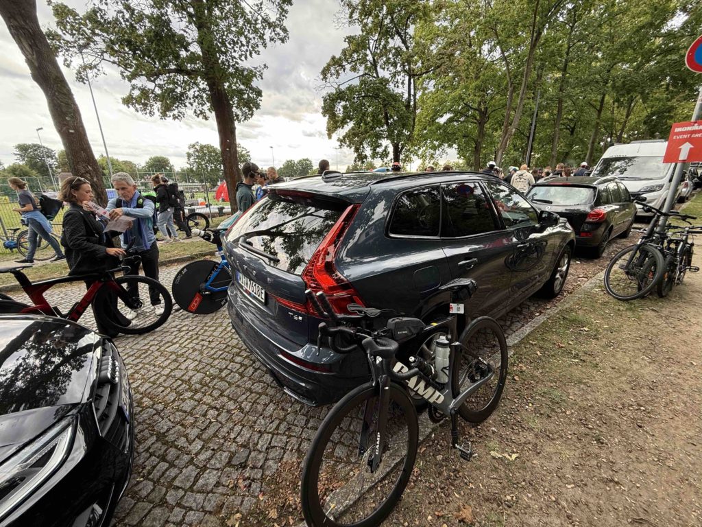 Can park beside the bike check in queue and assemble bike!
