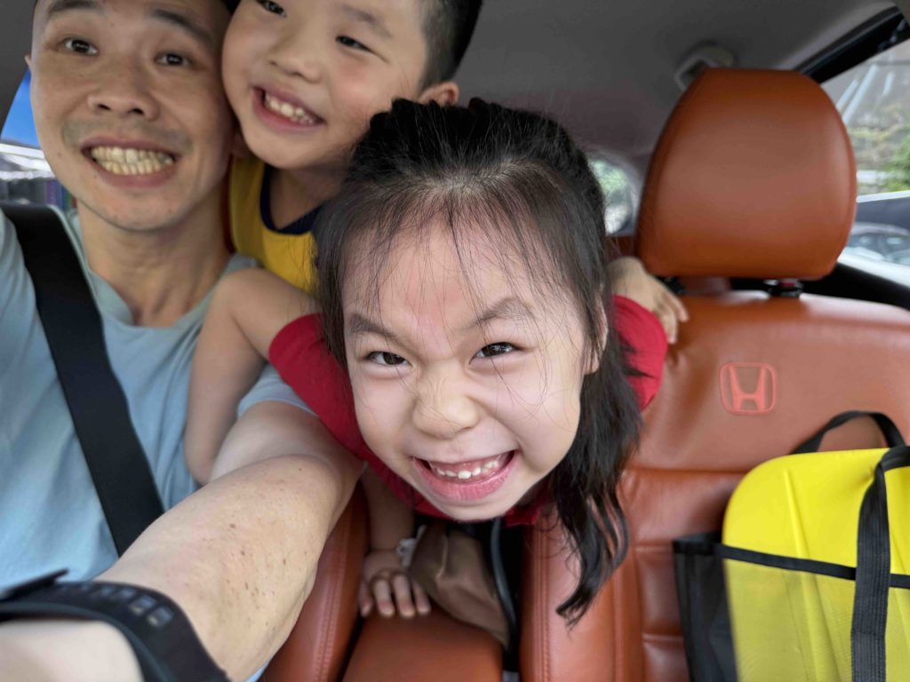 Biggest face competition.