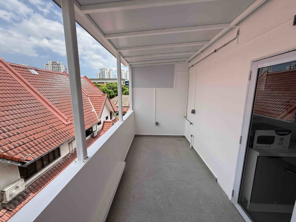 Balcony all covered!