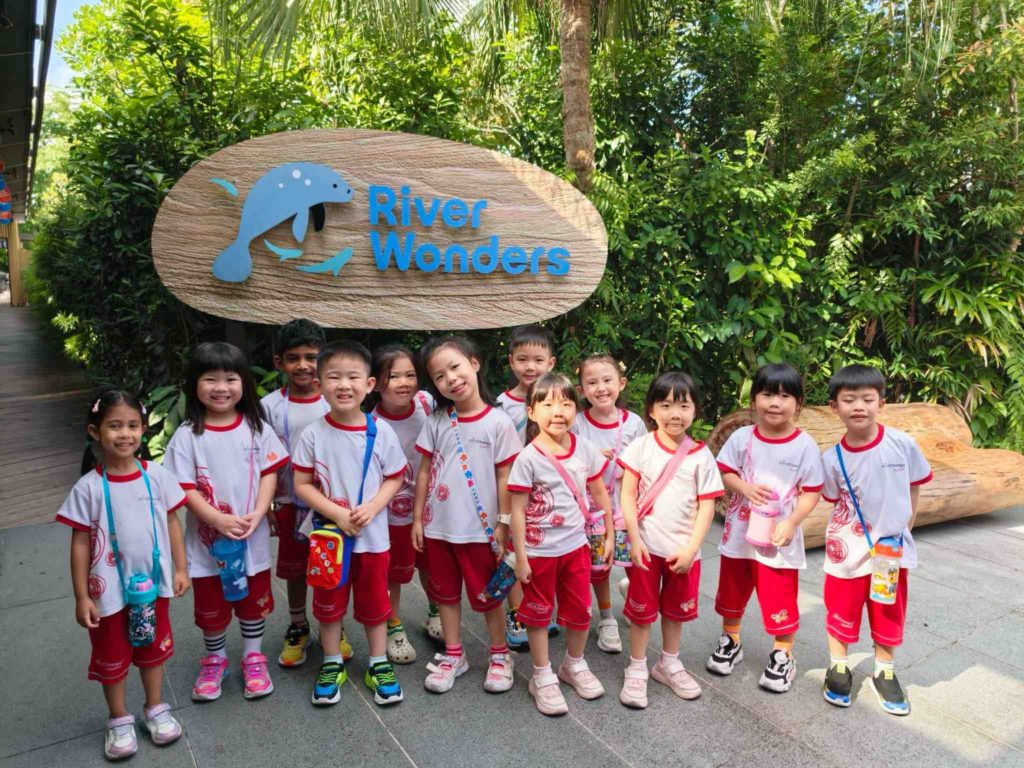 Exploring River Wonders at the Zoo!