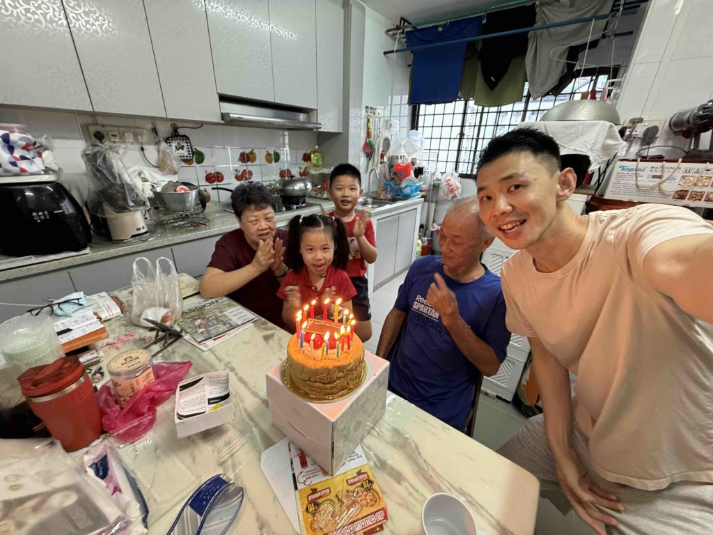 Surprise birthday celebration for 爷爷！