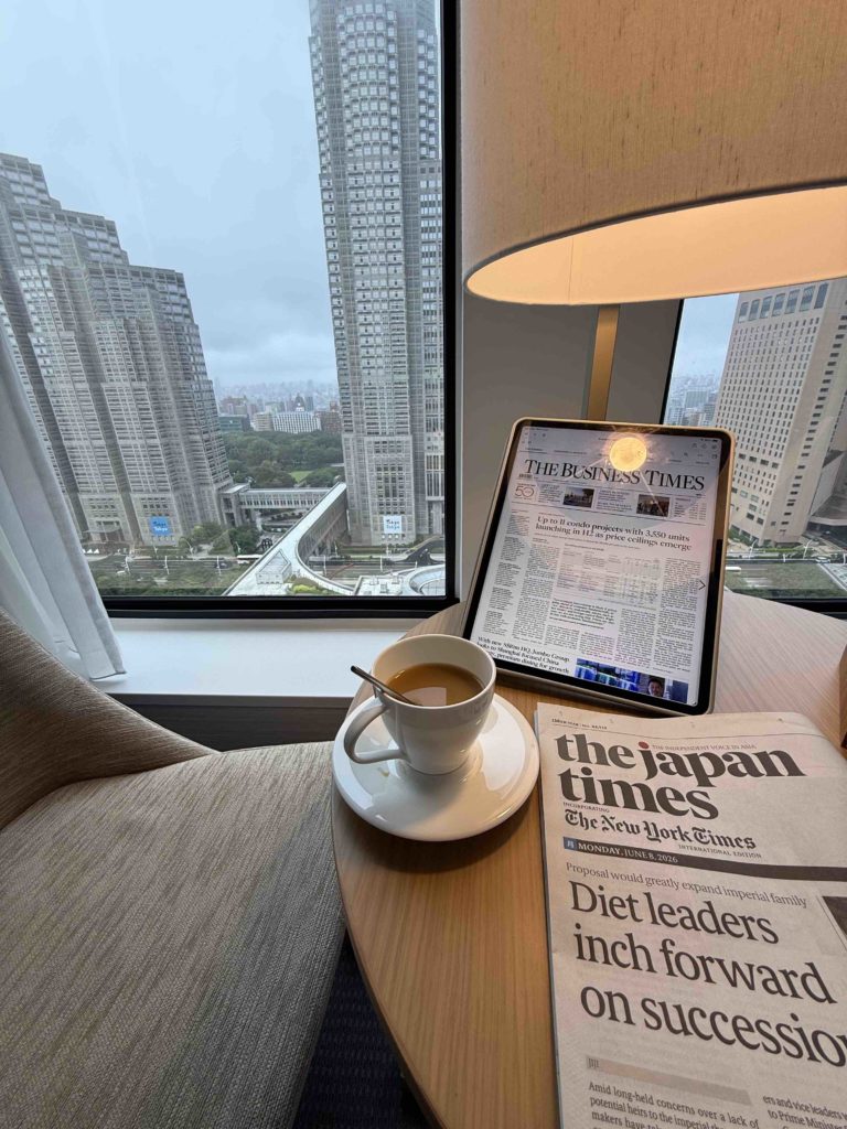 Love a rainy relaxing morning reading the papers in Tokyo city centre!