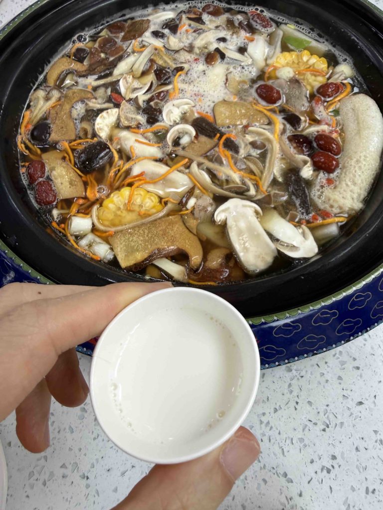 Had 牦牛 菌菇 and its milk